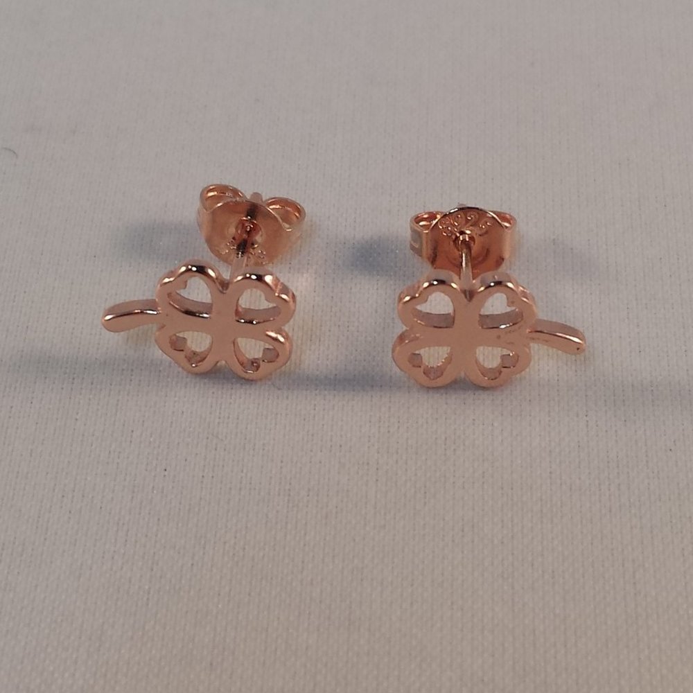 18K Rose Gold Filled Heart Flower Stud Earrings Sterling Silver Stamped Gift - Picture 1 of 3